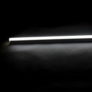 Batten Tube Lightt připojitelné bez stínu